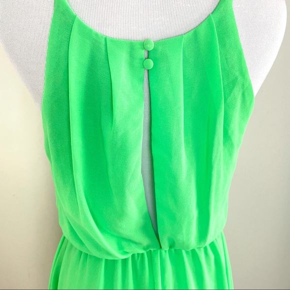 Francesca’s Dress Size Small Green Flowy Pleated Keyhole Back - Picture 6 of 7